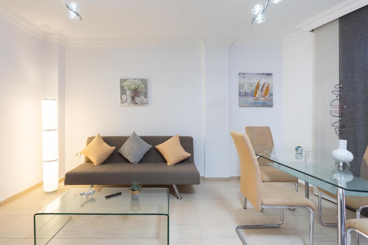 Home2Book Fantastic 160M2 Terrace Flat & Bbq Radazul Kültér fotó