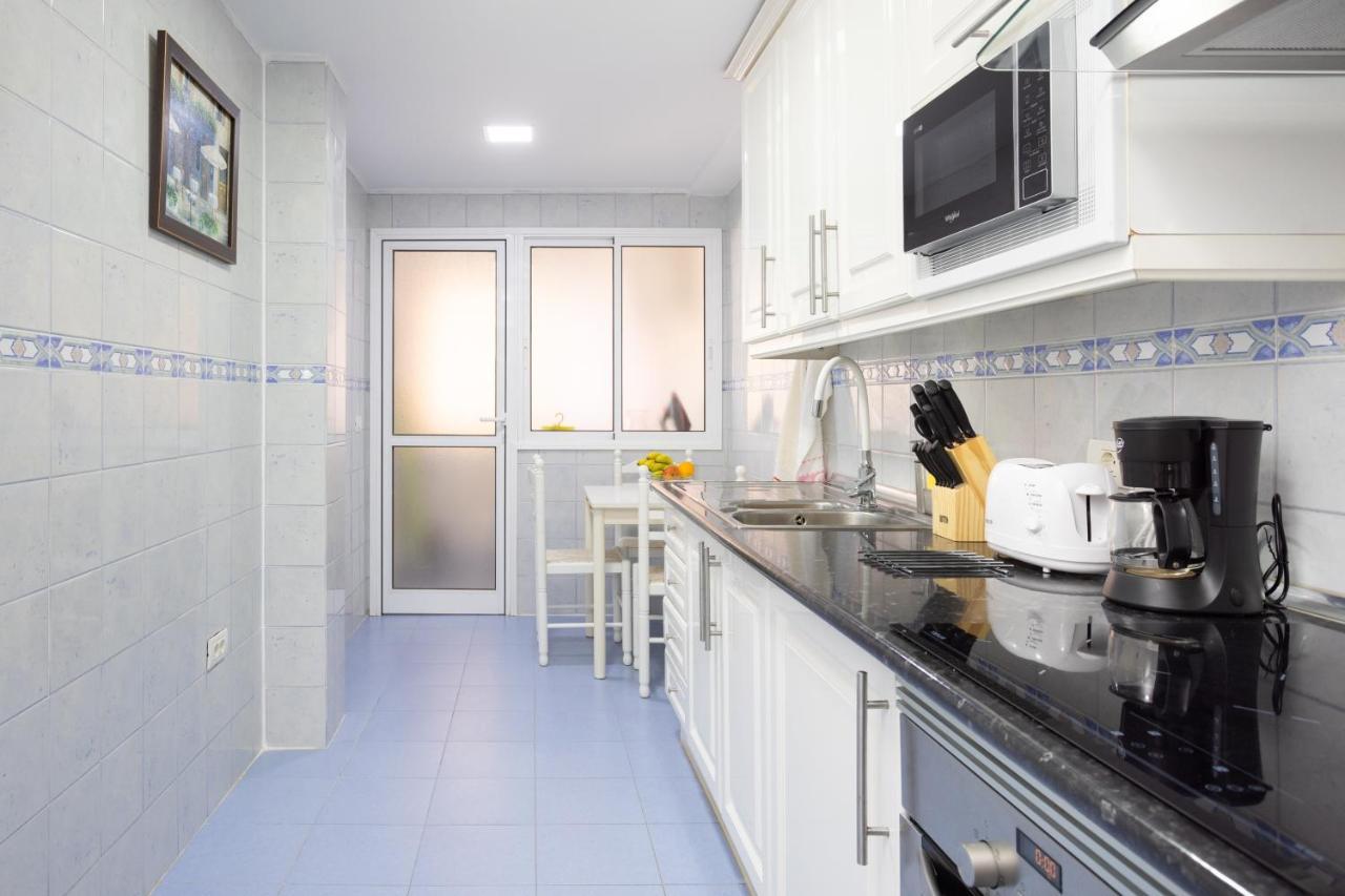 Home2Book Fantastic 160M2 Terrace Flat & Bbq Radazul Kültér fotó