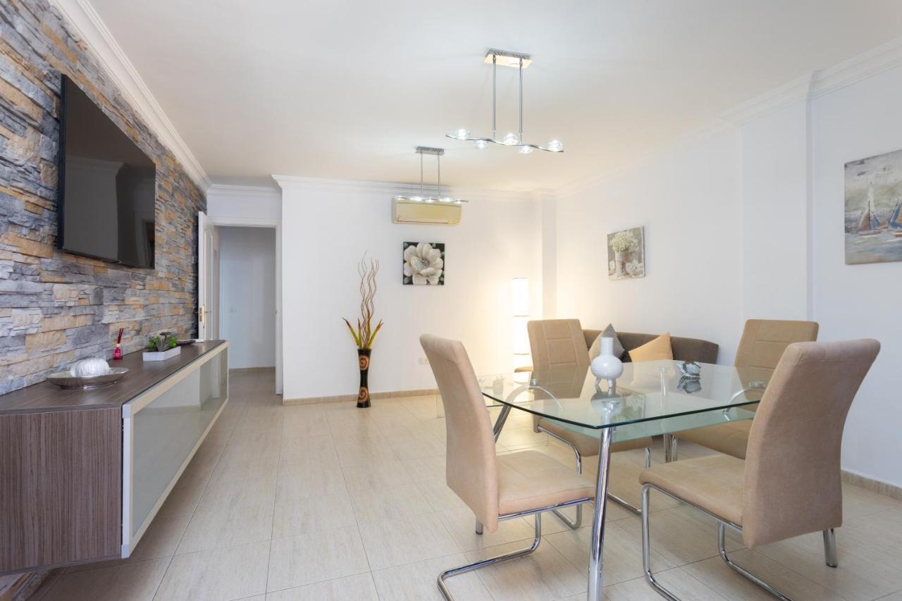 Home2Book Fantastic 160M2 Terrace Flat & Bbq Radazul Kültér fotó